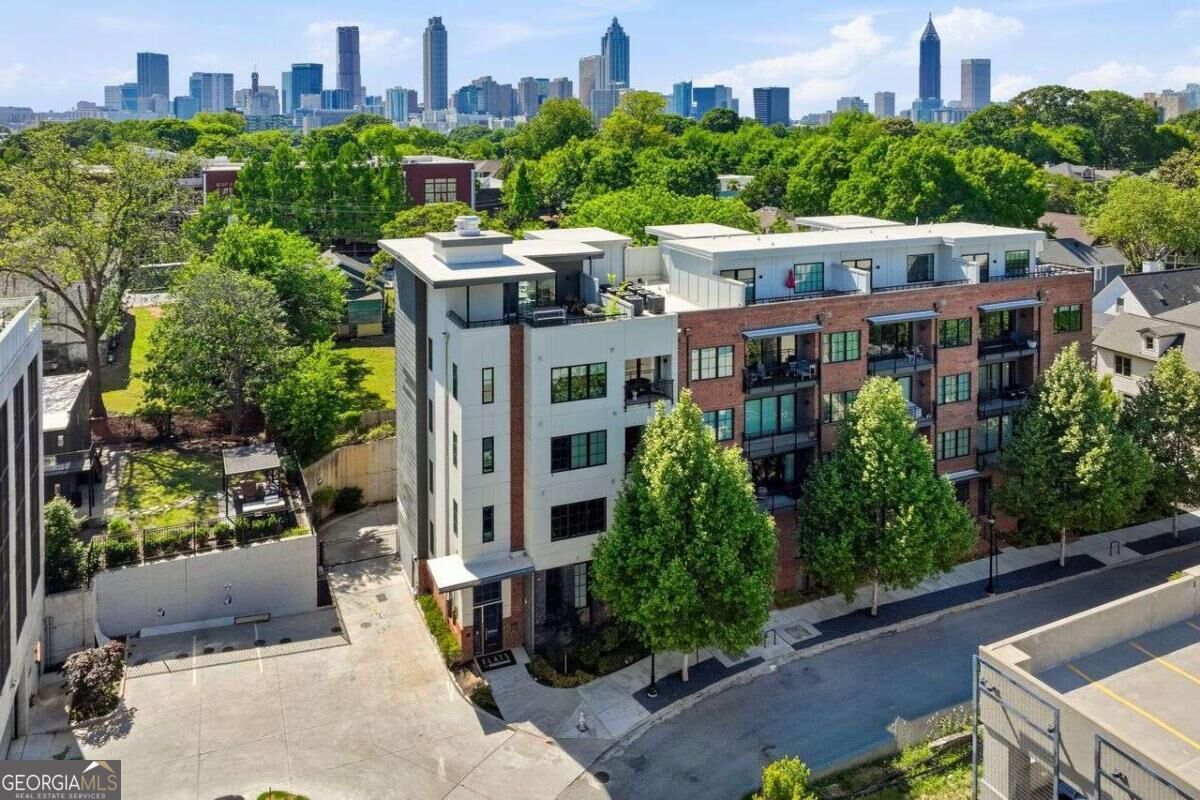 Property Photo: 22 NE Airline Street NE 307 GA 30312