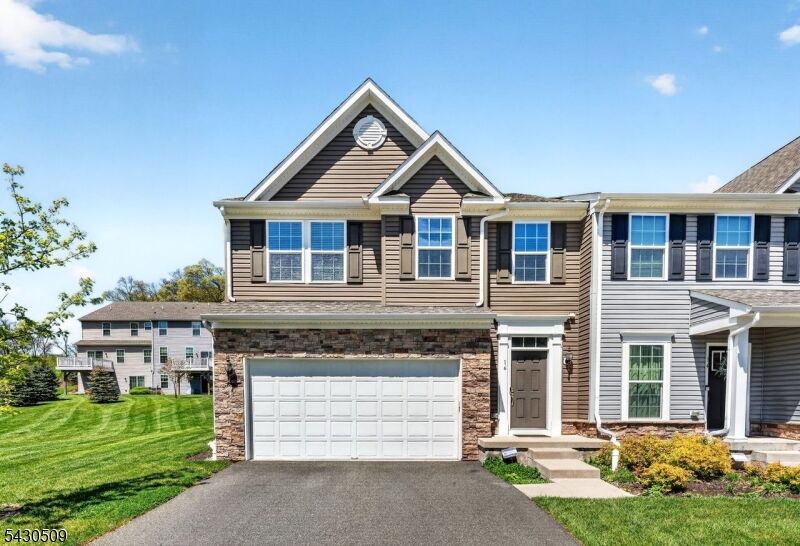 Property Photo:  16 Shadetree Ln  NJ 07856 