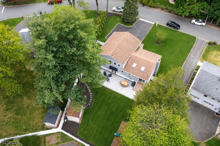 Property Photo:  32 Bergen Rd  NJ 07974 