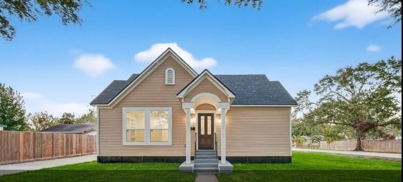 Property Photo: 2725 Avenue F TX 77471
