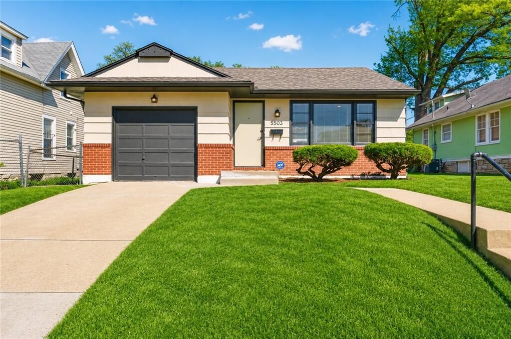 Property Photo:  5503 Forest Avenue  MO 64110 