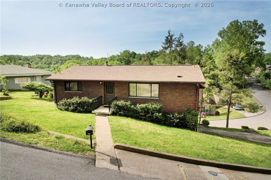 Property Photo:  900 Scenic Drive  WV 25311 