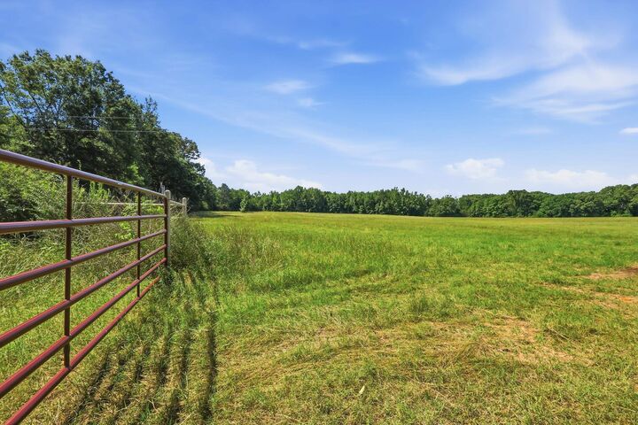 Property Photo:  796 Juniper Rd  TX 75755 