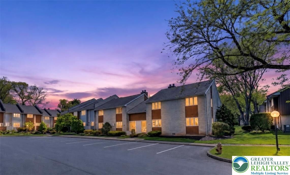 Property Photo:  371 Carver Drive C  PA 18017 