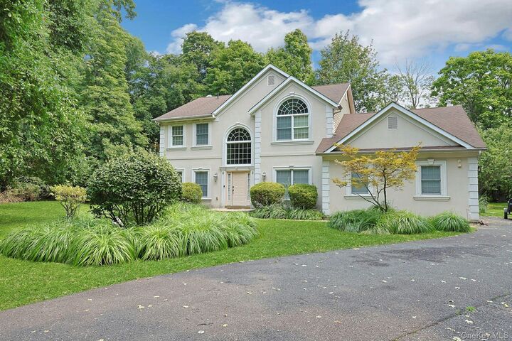 Property Photo:  92 Scotland Hill Road  NY 10977 