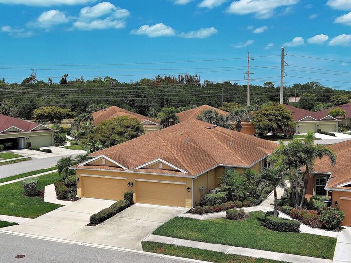 Property Photo:  2551 Terracina Drive  FL 34292 