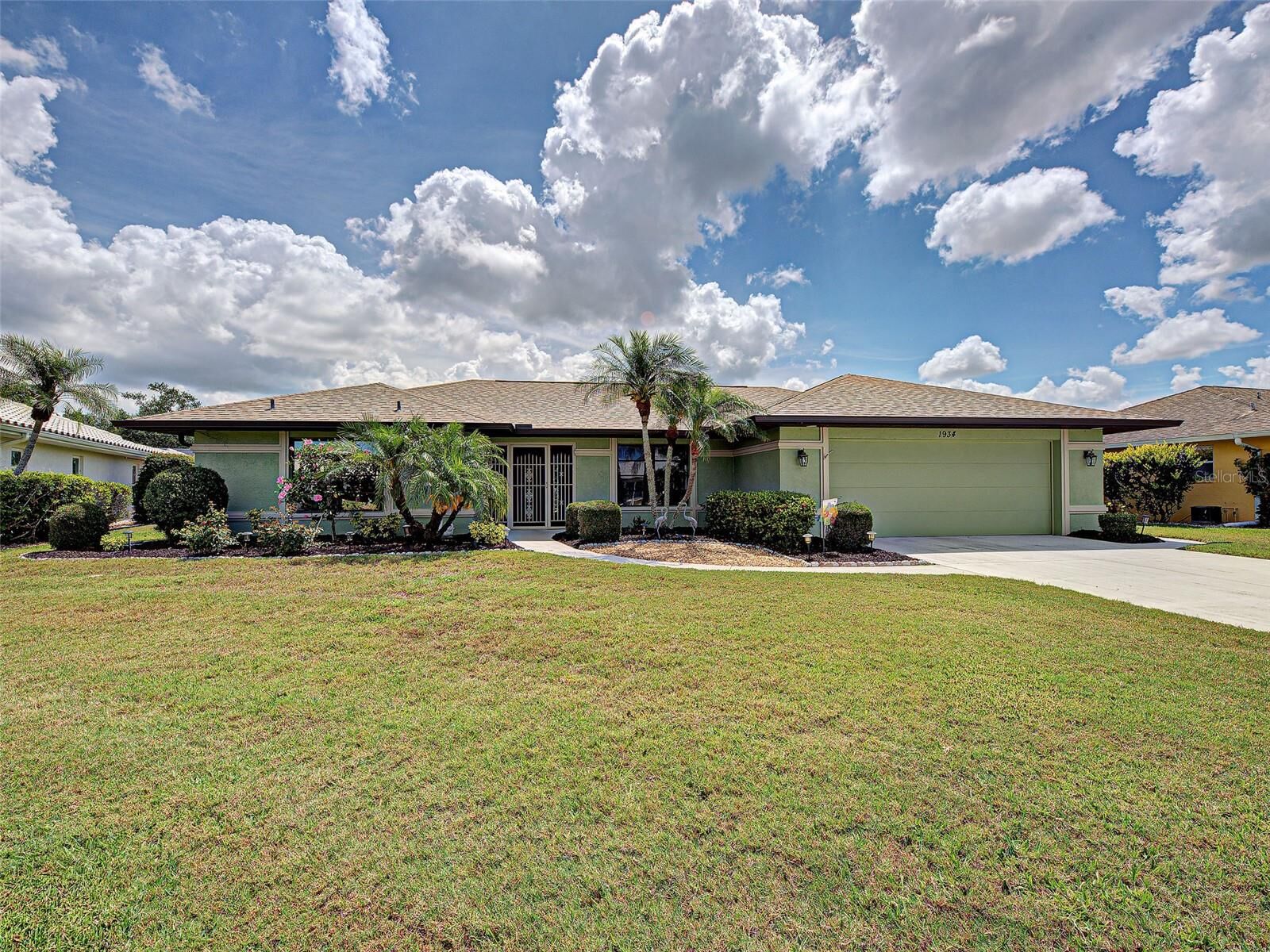 Property Photo:  1934 Pebble Beach Court  FL 34293 