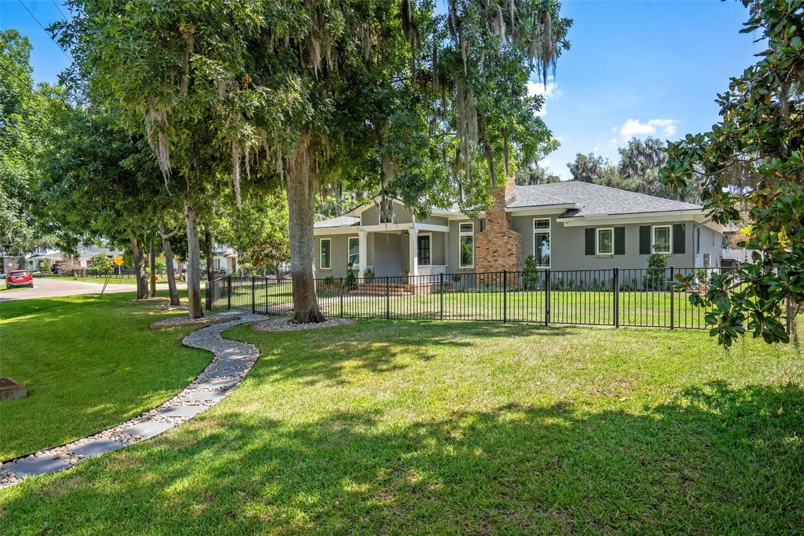 Property Photo:  105 Pine Street  FL 34786 