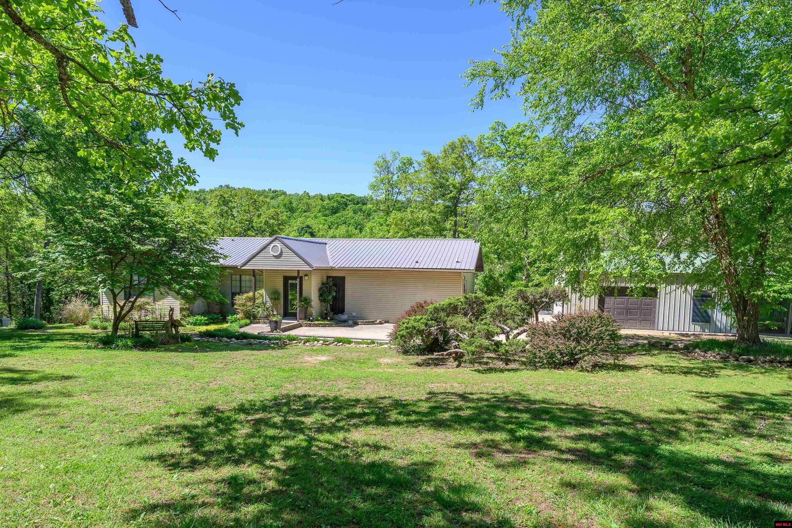 Property Photo: 862 Cr 169 AR 72653