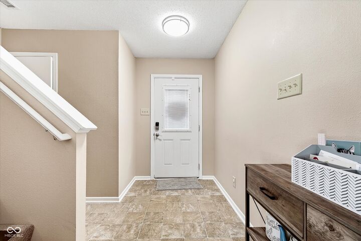 Property Photo:  925 Balto Drive  IN 46176 