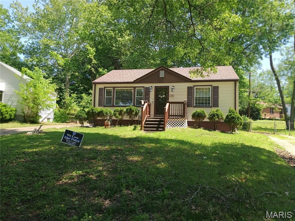 Property Photo: 2036 Raft Drive MO 63133