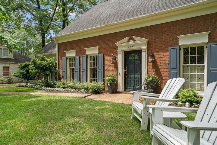 Property Photo:  2345 Kirby Woods Cv  TN 38119 