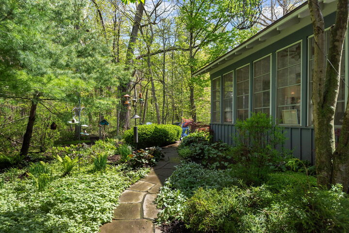 Property Photo:  28 Walden Way  MI 49117 
