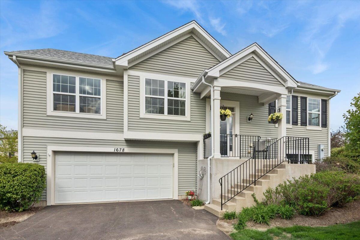 Property Photo: 1678 Windward Drive IL 60140