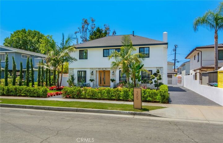 Property Photo:  305 Robinhood  CA 92627 