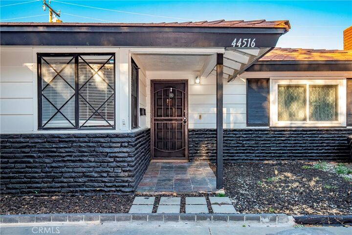 Property Photo:  44516 15th W  CA 93534 