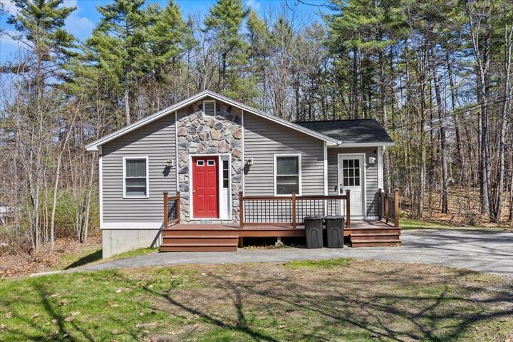 Property Photo:  483 New Dam Road  ME 04061 