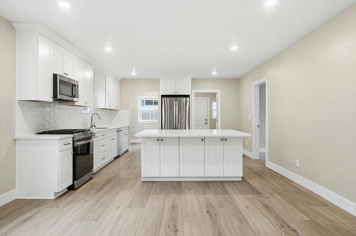 Property Photo:  225 Bank Street  CA 95945 