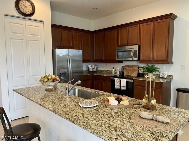 Property Photo:  5293 Beckton Road  FL 34142 