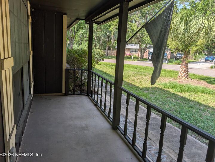 Property Photo:  6348 Johnnie Circle E  FL 32244 