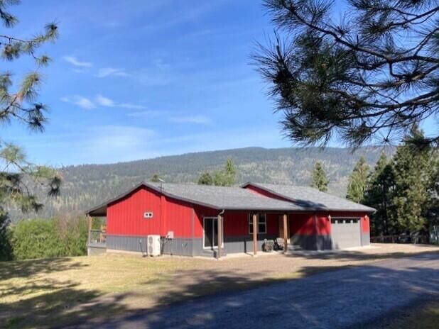 Property Photo:  1420 Sherman View Way  WA 99141 