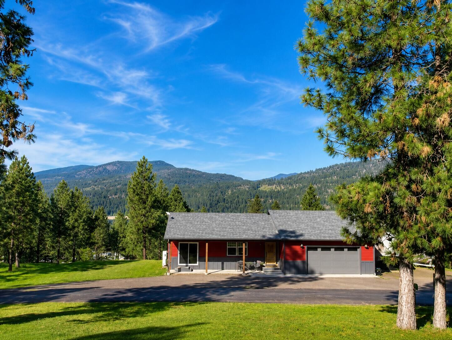 Property Photo: 1420 Sherman View Way WA 99141