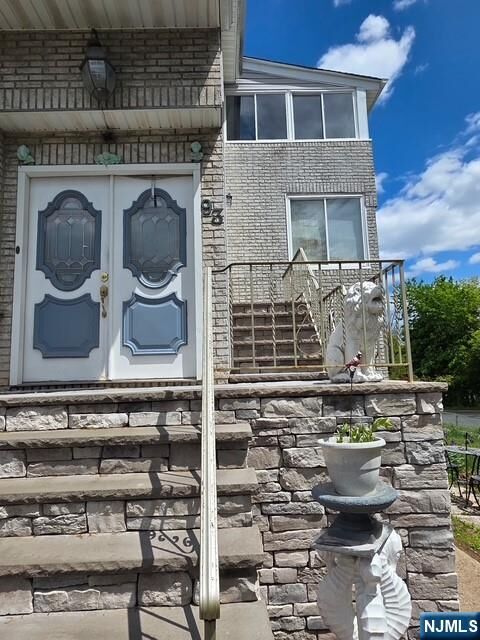 Property Photo:  93 Bank Street 2  NJ 07407 
