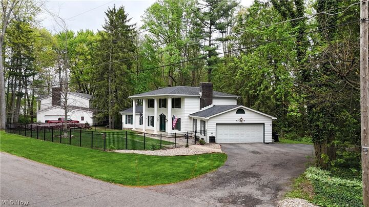 Property Photo:  1318 Highland Avenue E  OH 44460 