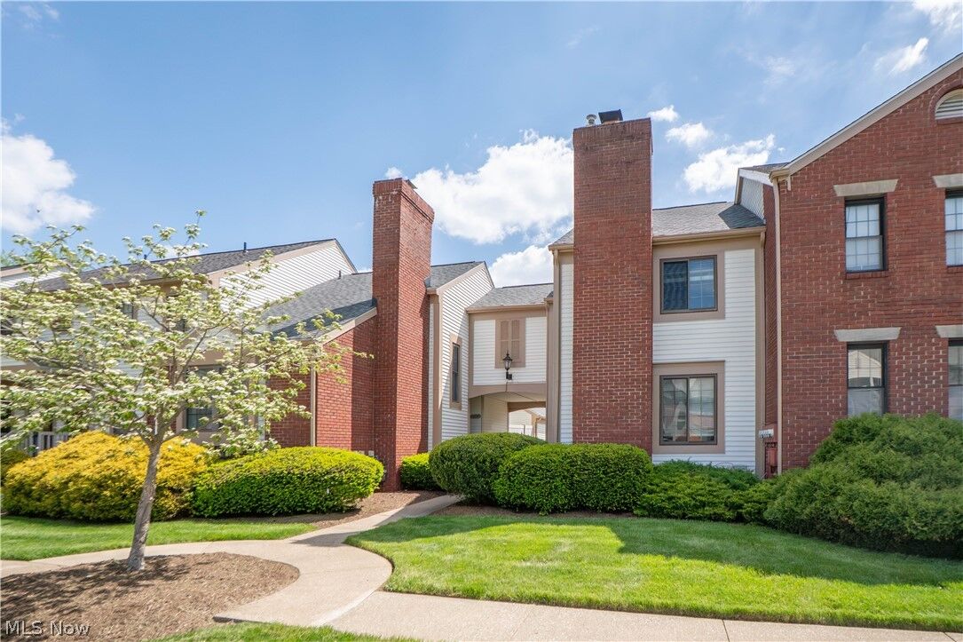 Property Photo: 1836 Beechwood Avenue NE OH 44720