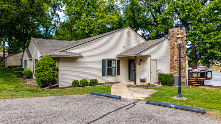 Property Photo: 30310 S 562 Road OK 74331