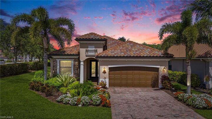 Property Photo:  9457 Rialto Dr  FL 34113 