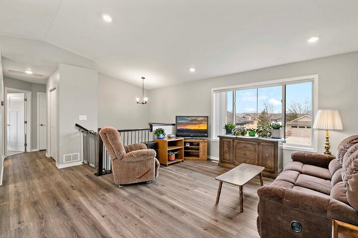 Property Photo:  1024 Talon Avenue  MN 55981 