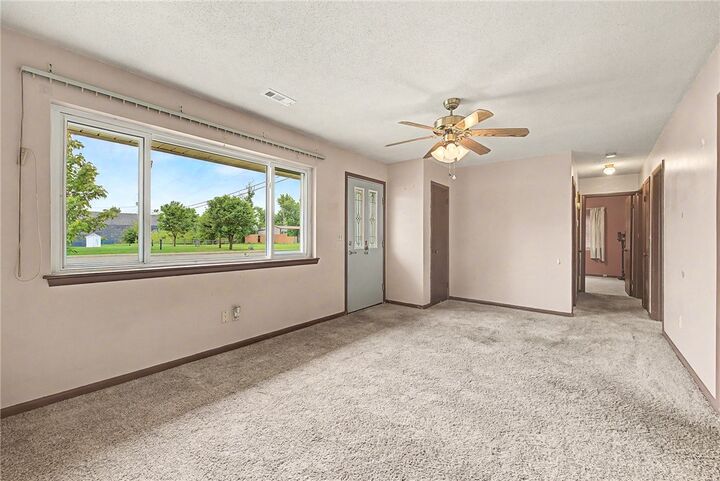 Property Photo:  715 N 12th Place  AR 72756 