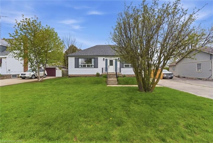 Property Photo:  101 Corman Avenue  ON L8G 3W3 