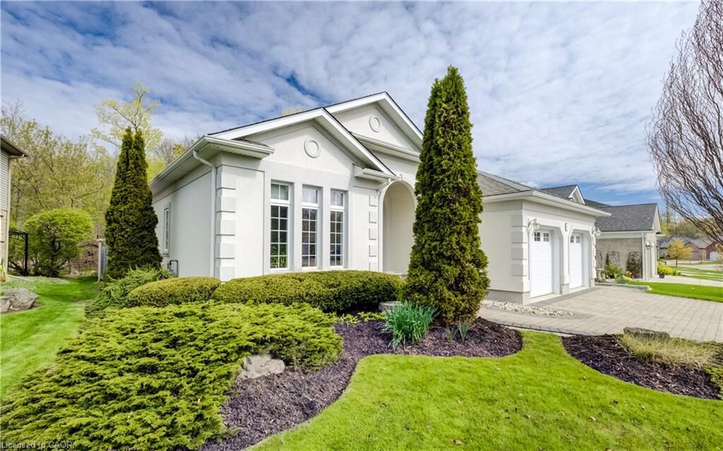 Property Photo:  44 Laschinger Boulevard  ON N3A 2G7 