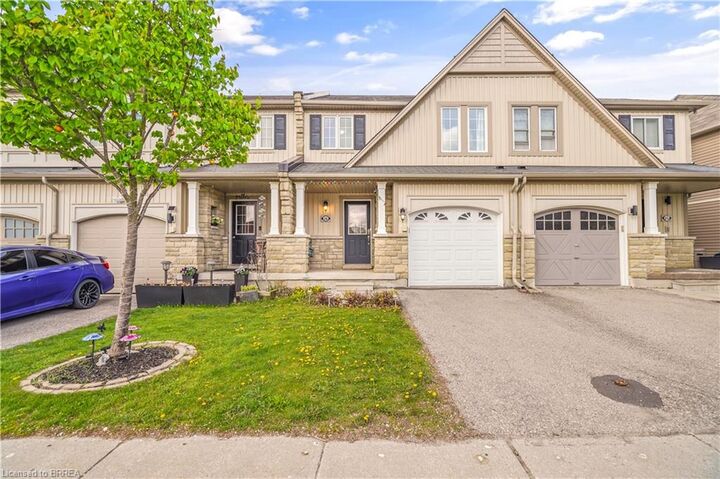 Property Photo:  220 Blackburn Drive 26  ON N3T 0C6 
