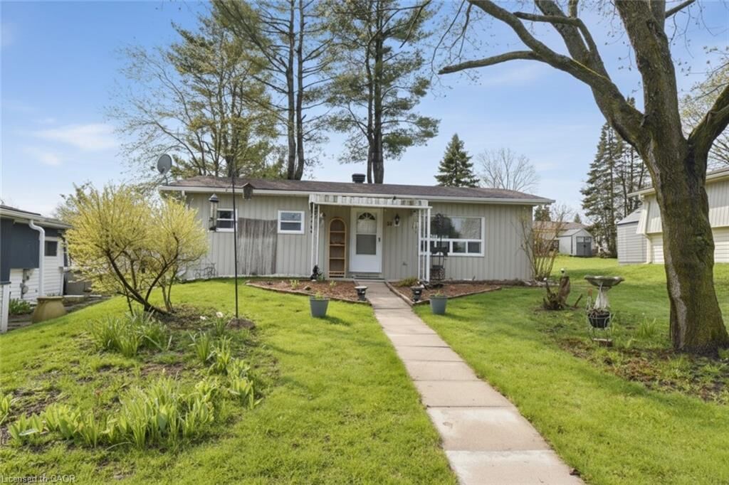 Property Photo:  16 Mimosa Crescent  ON L9S 1R1 