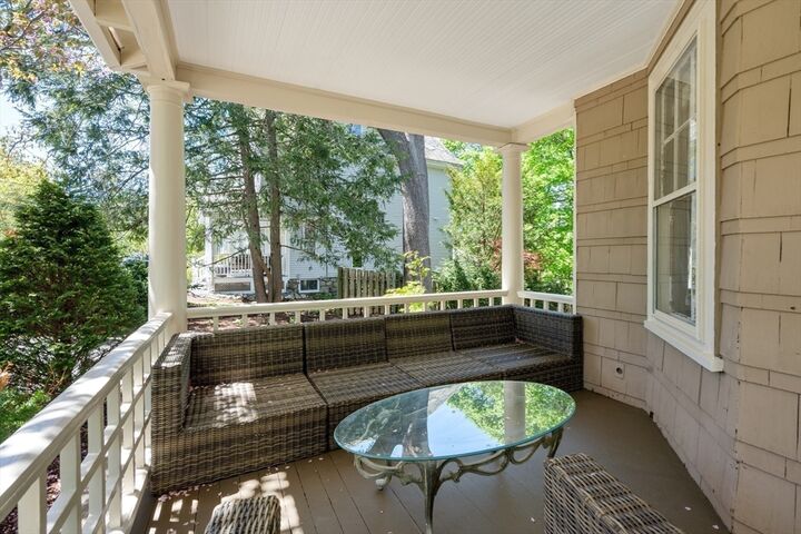 Property Photo:  189 Mount Vernon St  MA 02465 