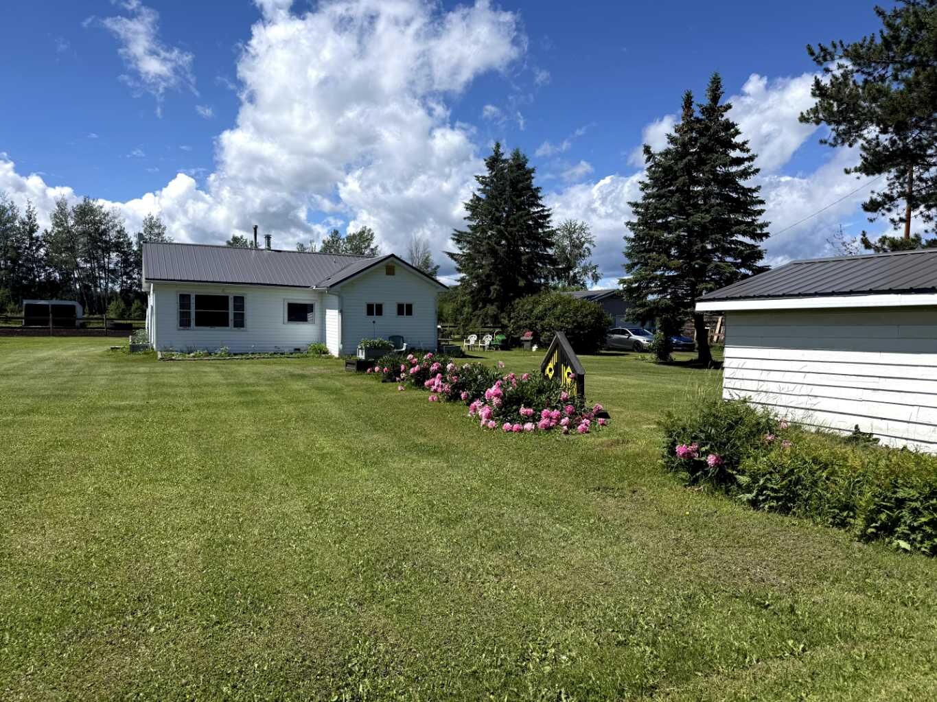 Property Photo: 10014B 2 Highway AB T0G 1K0
