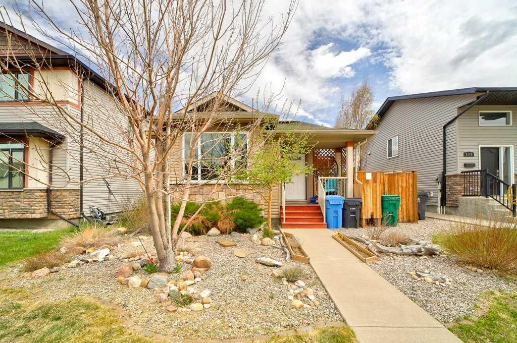 Property Photo:  121 Mt Sundance Crescent W  AB T1J 0L4 