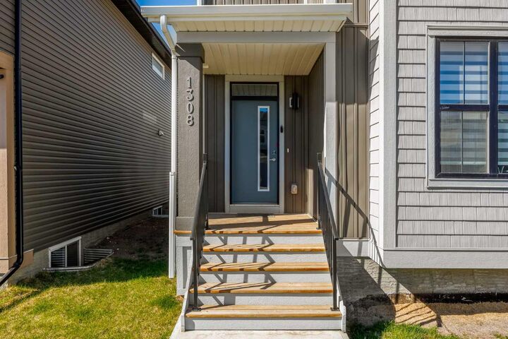 Property Photo:  1308 South Point Parade SW  AB T4B 5P3 