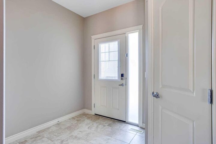 Property Photo:  444 Dixon Road  AB T9K 2Y6 
