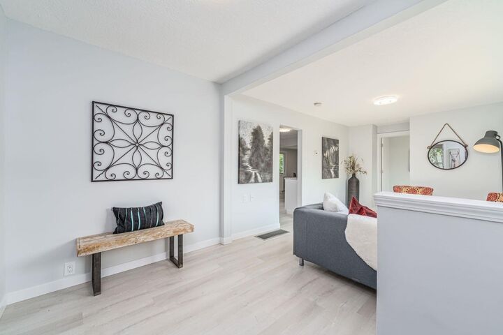 Property Photo:  230 4 Avenue SE  AB T1V 1H4 