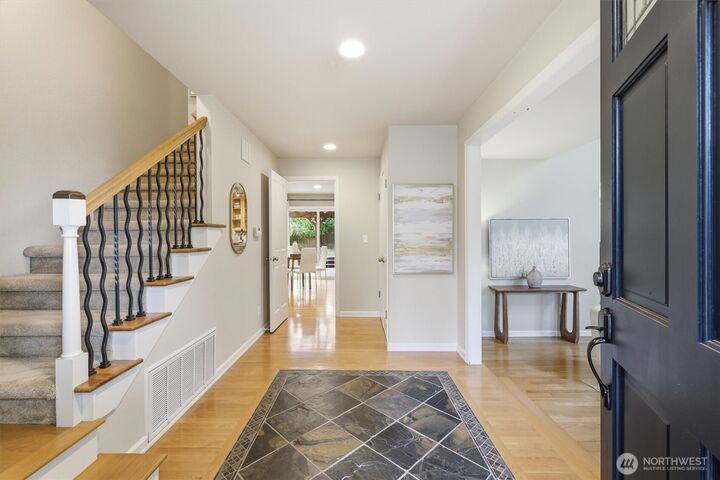 Property Photo:  4423  156th Place SE  WA 98006 
