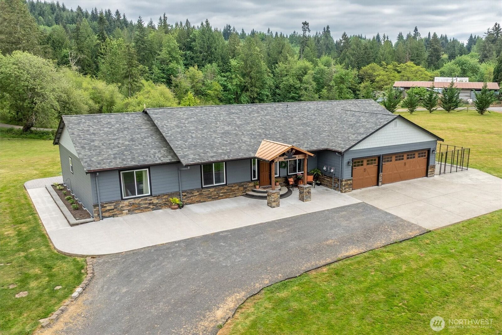 Property Photo:  300  Cole Road  WA 98626 