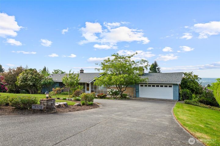 Property Photo: 14508 SE 50th Street WA 98006