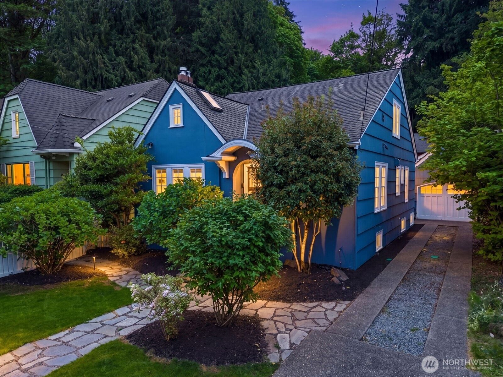 Property Photo:  1945  Boyer Avenue E  WA 98112 