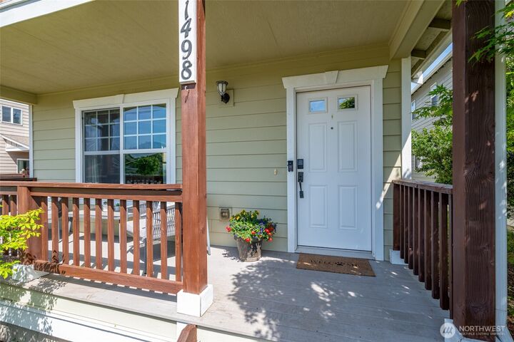 Property Photo:  1498 NW 5th Avenue  WA 98277 