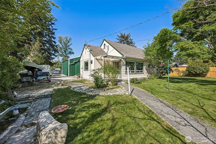 Property Photo:  2207 E George Street  WA 98404 