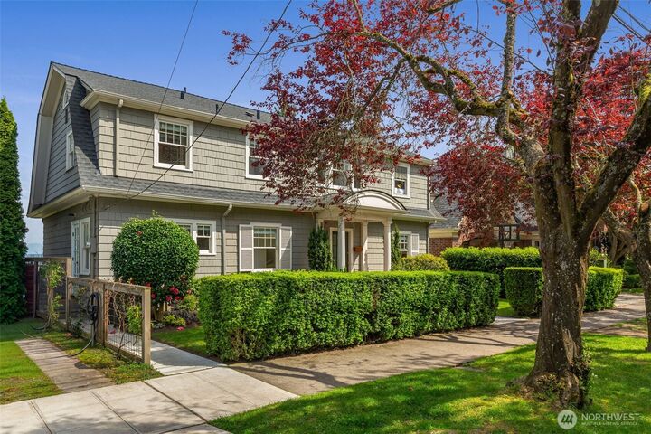Property Photo:  1112  35th Avenue  WA 98122 